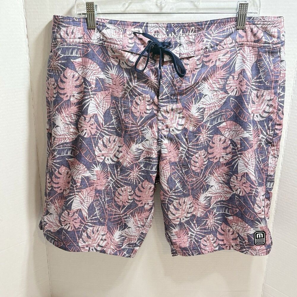 TRAVIS MATHEW Men's Foot The Bill Leaf Print Board Shorts Size 36